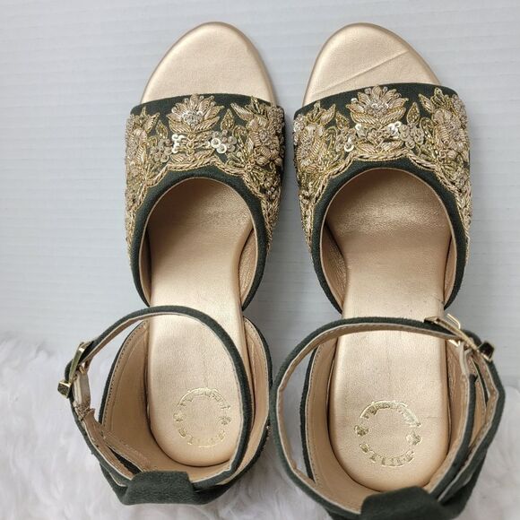 Green Handmade Bridal Heels, Zari Work Heels  Weeding Shoes - Picture 7 of 9